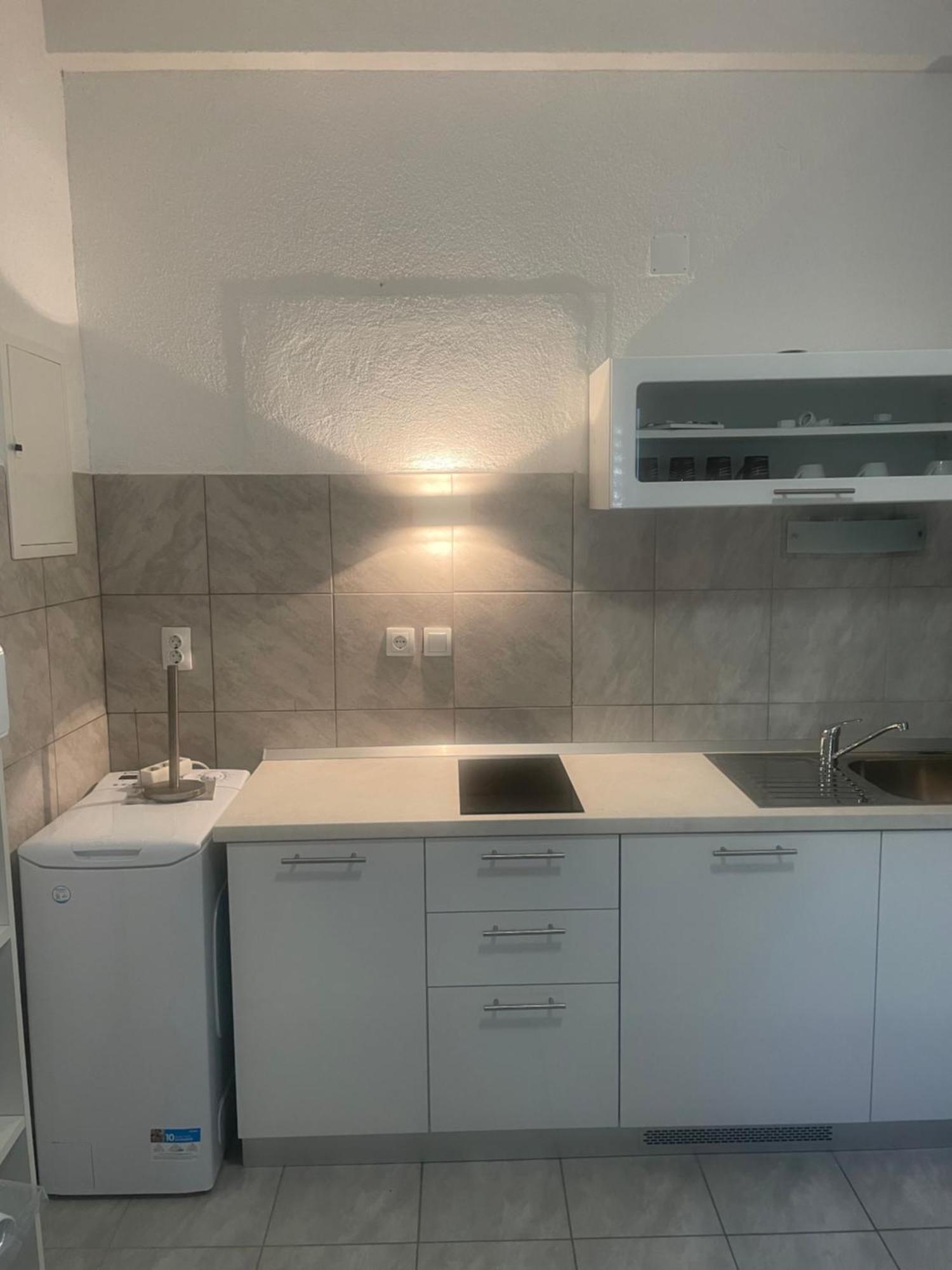 Apartmani Isabella - Ilda Radonic Єлса Екстер'єр фото