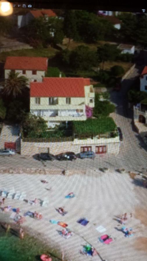 Apartmani Isabella - Ilda Radonic Єлса Екстер'єр фото