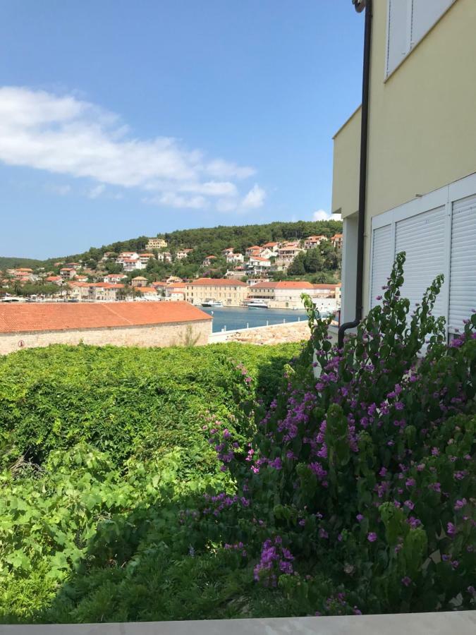 Apartmani Isabella - Ilda Radonic Єлса Екстер'єр фото