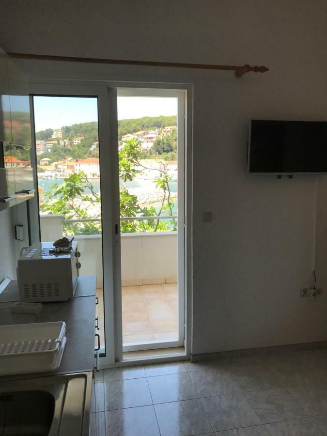 Apartmani Isabella - Ilda Radonic Єлса Екстер'єр фото